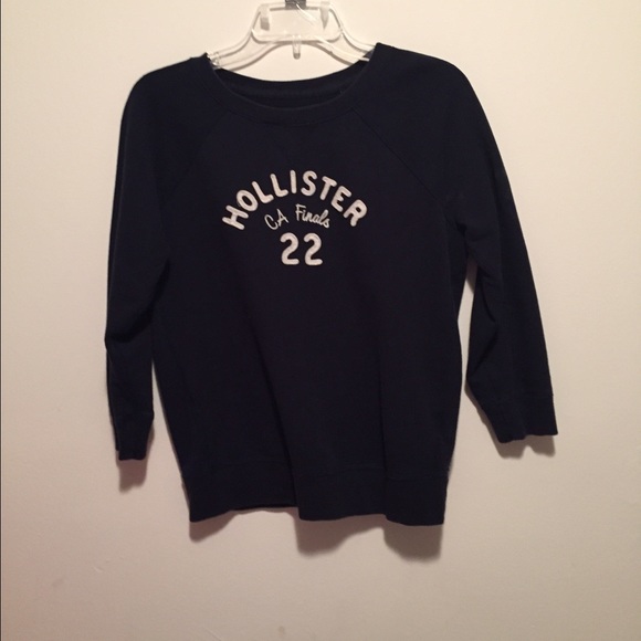 Hollister Tops - Hollister Crewneck 3/4 Sleeve