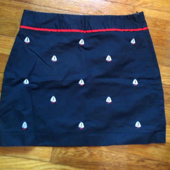 Vineyard vines sailboat skirt