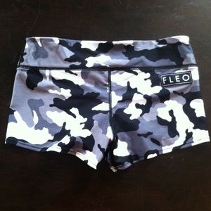 Fleo workout shorts