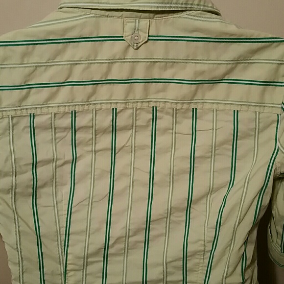 Old navy perfcet fit med button down - Picture 3 of 3