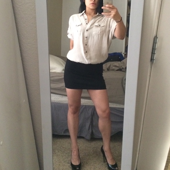 Dress - Picture 4 of 4