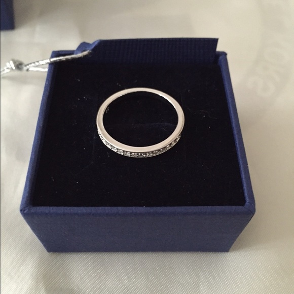 Swarovski Rare Ring - Picture 3 of 3