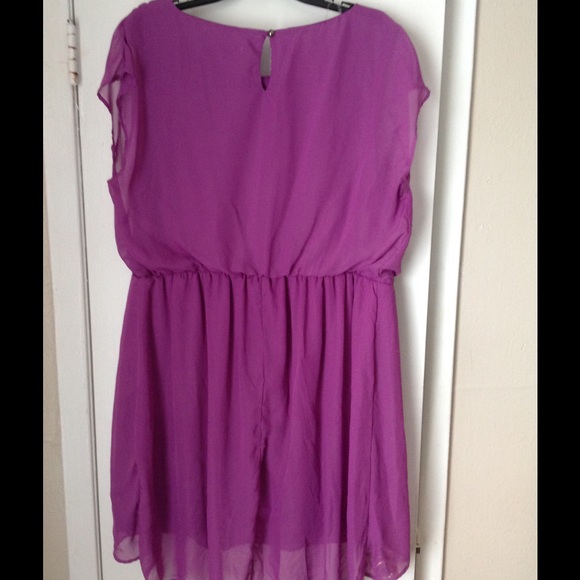 PLUS SIZE DRESS SOLD - Picture 3 of 4
