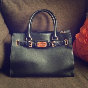 Michael Kors Hamilton Rose Gold Hardware handbag