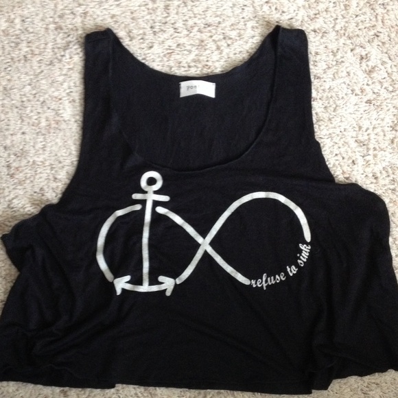 Anchor crop top