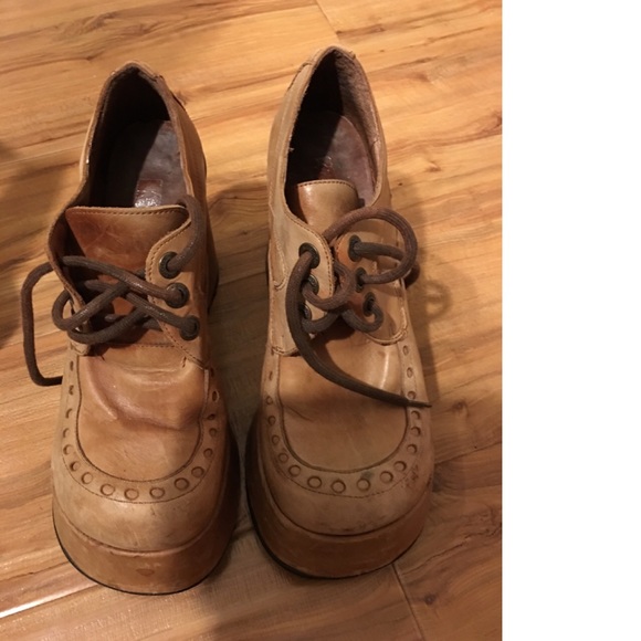 🌜Leather round toe heels🌛 - Picture 3 of 3