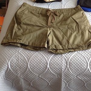 PLUS SIZE SHORTS