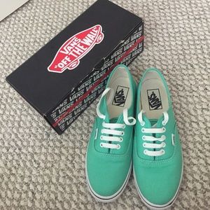 Mint vans