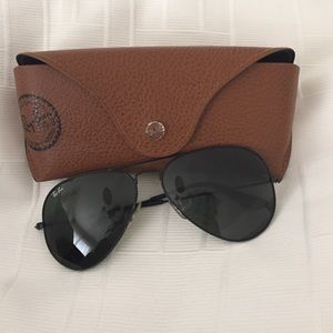All Black Ray Ban Aviators