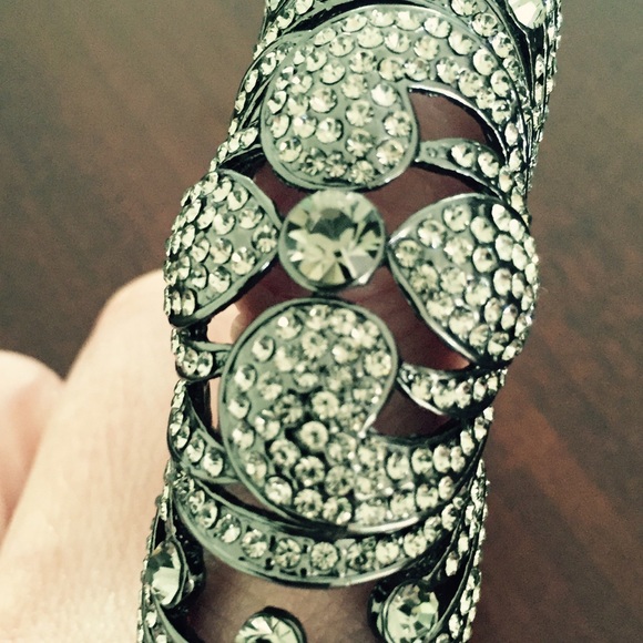 Crystal knuckle ring - Picture 2 of 3