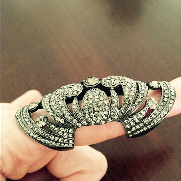 Crystal knuckle ring - Picture 3 of 3