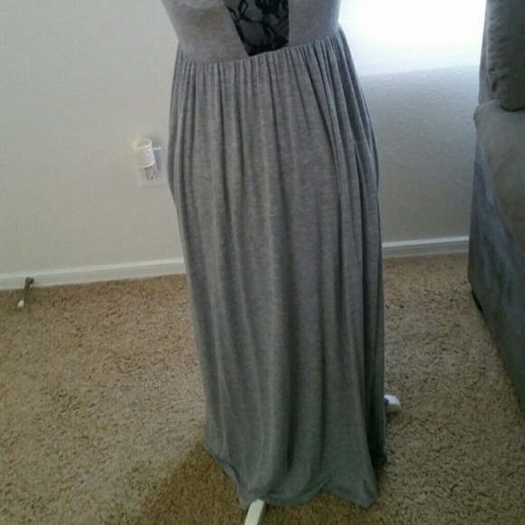 Maternity maxi - Picture 2 of 2