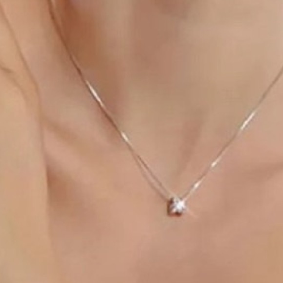 NWOT Sterling silver necklace w/rhinestone