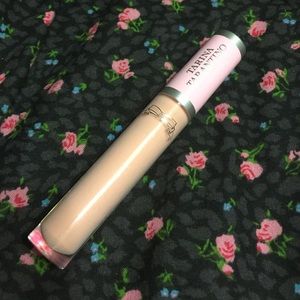 Tarina Tarantino lipgloss