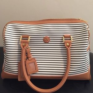 Trade with @dreachap Authentic Tory burch  satchel