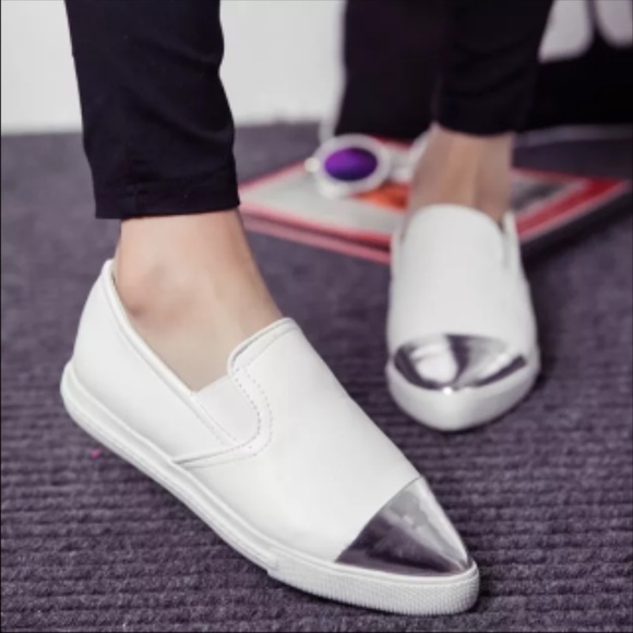 Brand new trendy high quality slip on sneakers