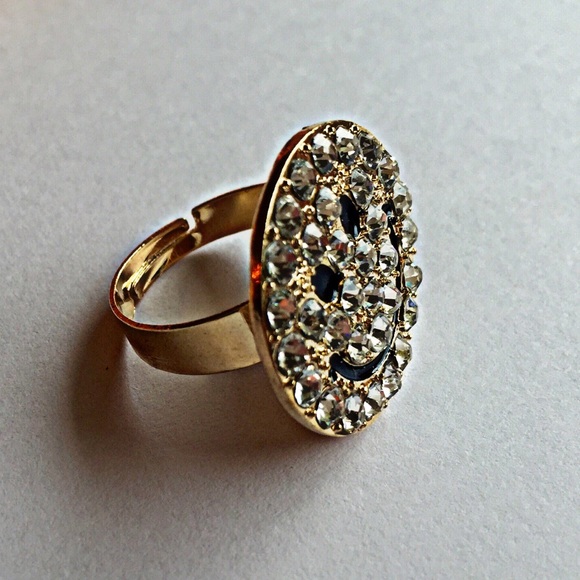 ❗️🚫SOLD❗️Feeling Happy Ring - Picture 3 of 3