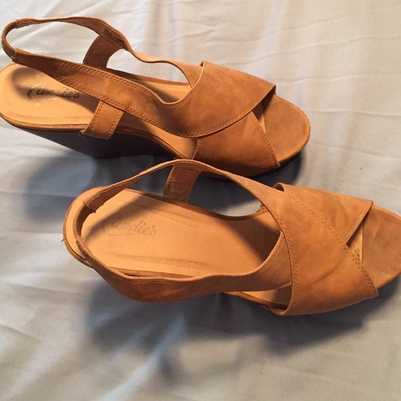 Candies - Picture 1 of 3