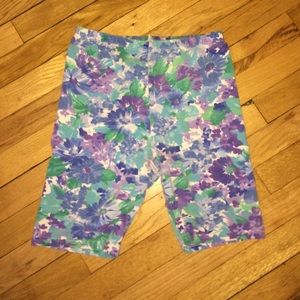 very cute vintage floral shorts.