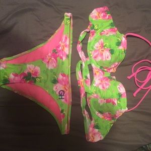 Gilly Hicks swim suit