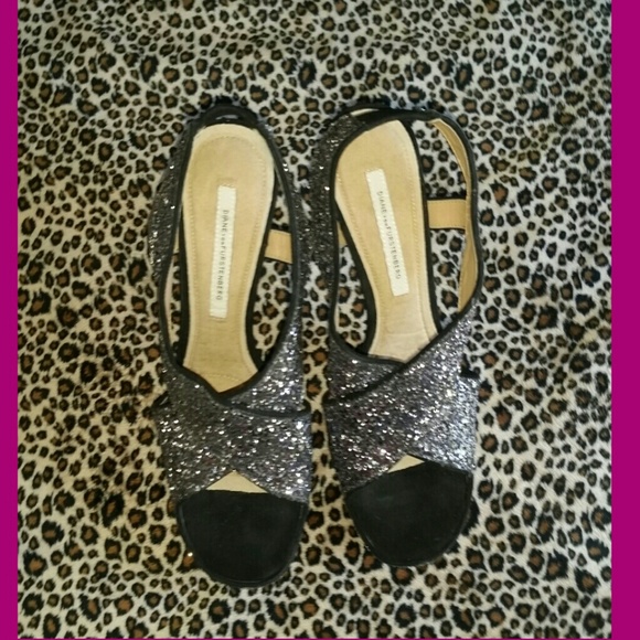 * Diane von Furstenberg * Zia Glitter Heels * - Picture 4 of 4