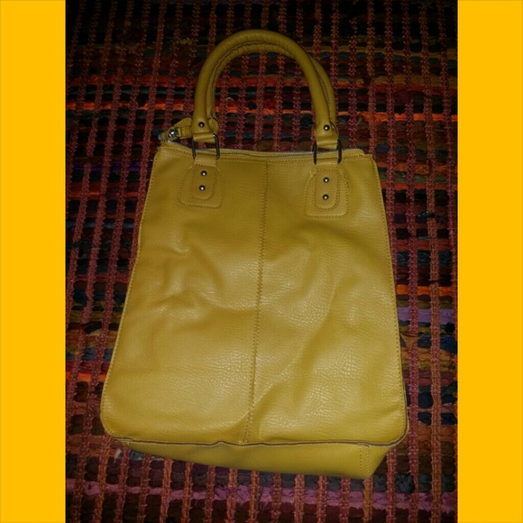 Handbag - Picture 2 of 2