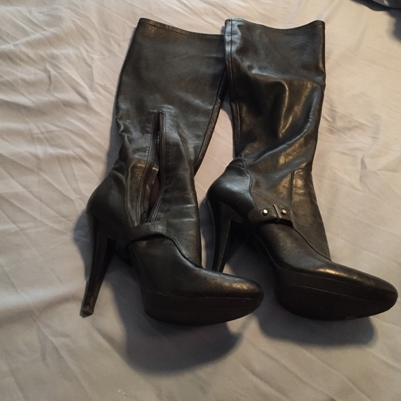 Nine West - Picture 1 of 4