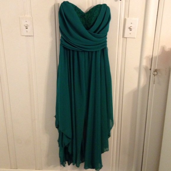 Green semiformal strapless dress
