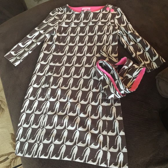 Lilly Pulitzer Dress size xs with shoe heel design