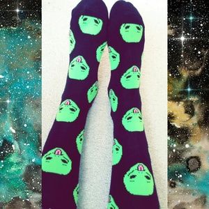 👽 RARE alien socks 👽