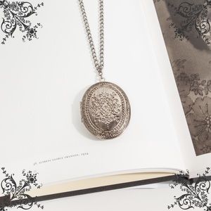 Vintage 1970s Brass Lightweight Locket Necklace