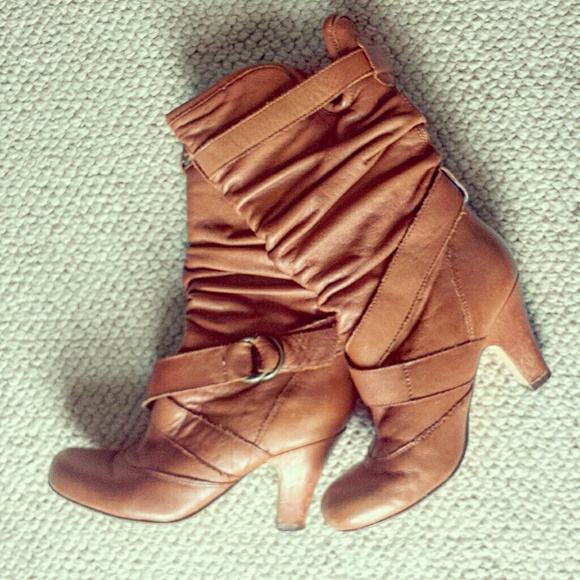 Steve Madden Shoes - SALE: Steve Madden boots