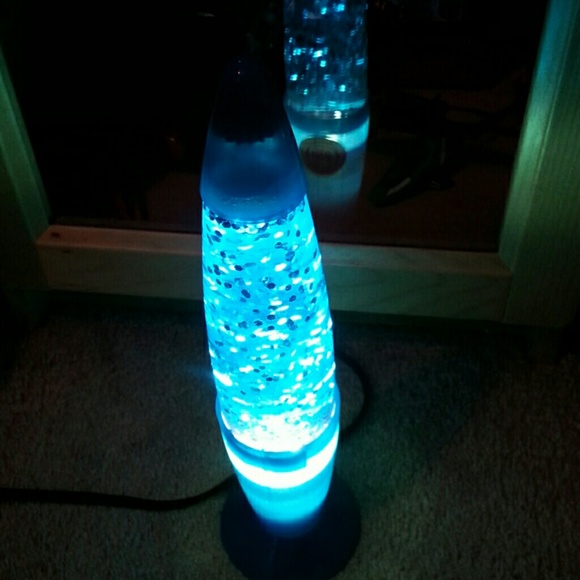 Lava lamp - Picture 2 of 2