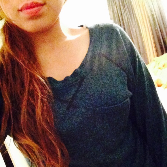 Sweater - Picture 3 of 3