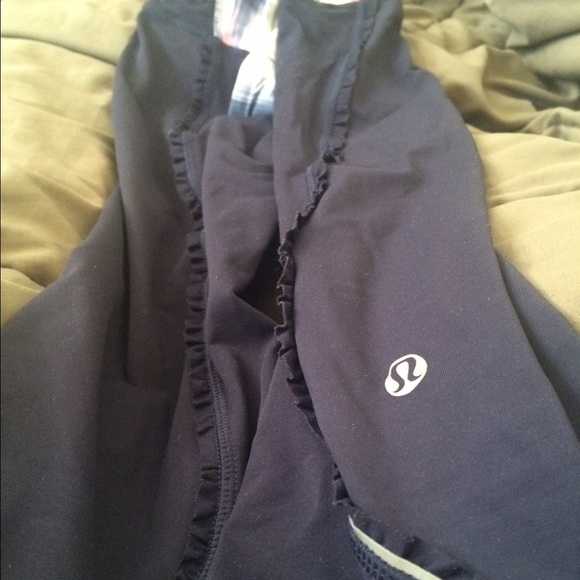 SOLD Lululemon Ruffled Capris - Picture 2 of 4