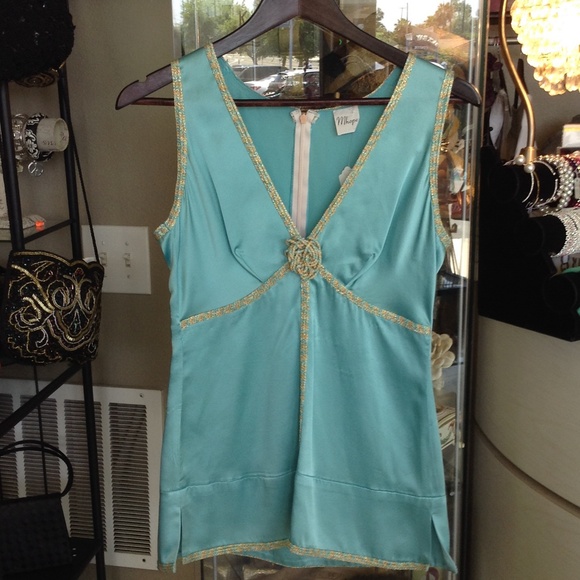 Mhope blue top