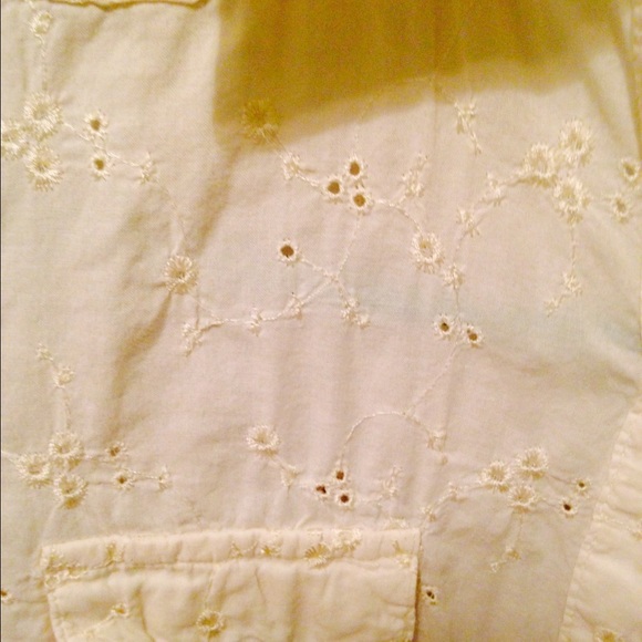 Button up - Picture 4 of 4