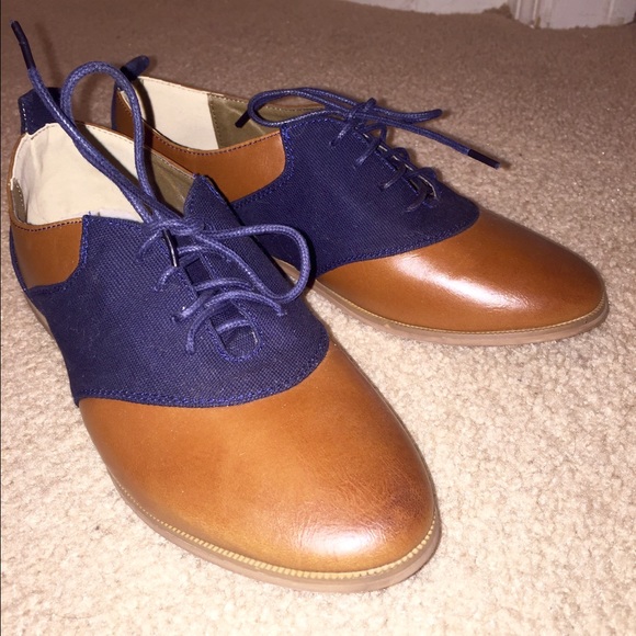 Restricted Betsy shoes. - Picture 5 of 6