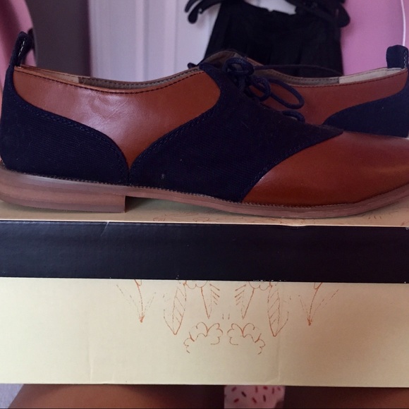 Restricted Betsy shoes. - Picture 6 of 6