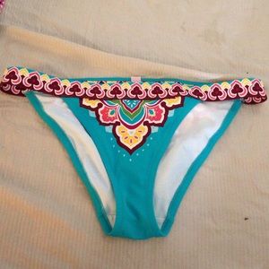 vs medium swimsuit bottoms