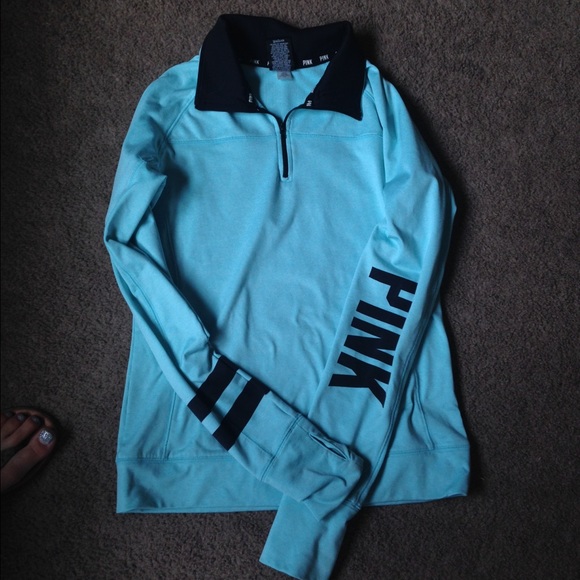 ❌SOLD❌ VS ultimate half zip