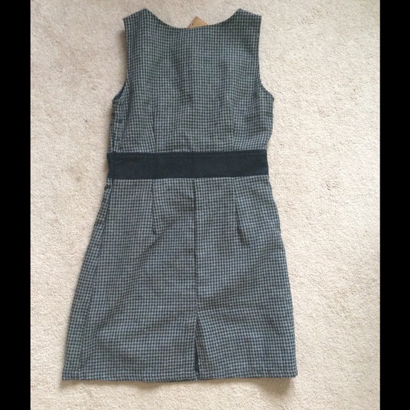 MOVING SALE Grey Houndstooth Dress NWT - Picture 3 of 3
