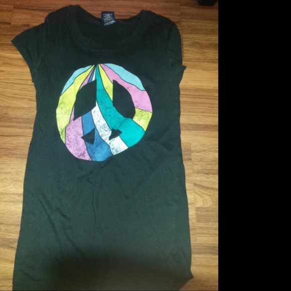Shirt - Picture 2 of 3