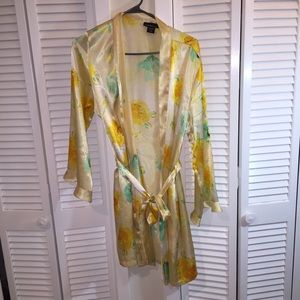 🌼Satin Yellow Robe🌼