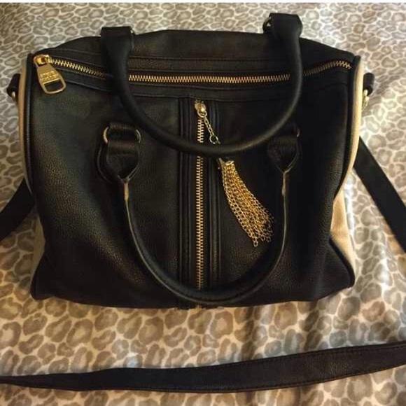 Steve Madden Handbags - tan and black Steve Madden purse