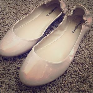 Nude patent flats-unused condition!