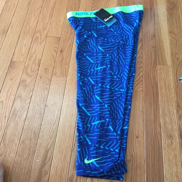 Nike Pants - 🔴sales day🔴Women Nike pro