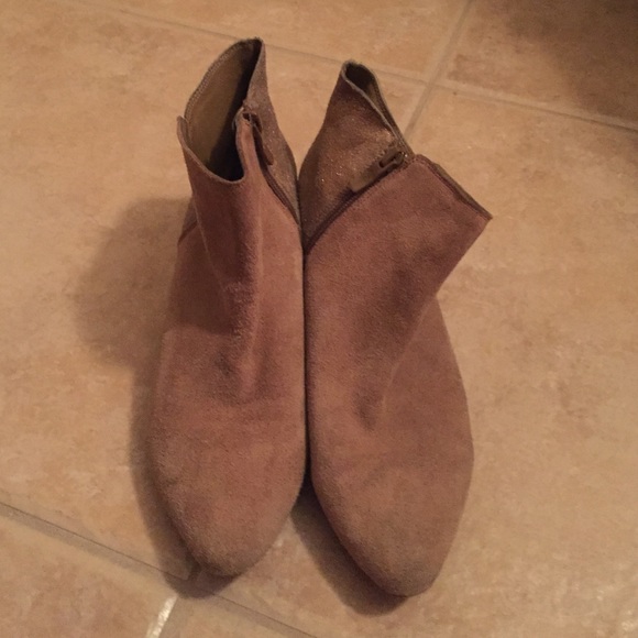 Very cute short boots