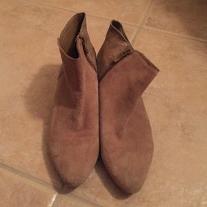 Very cute short boots