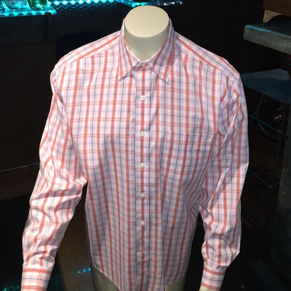 I am selling a used men's dress shirt.